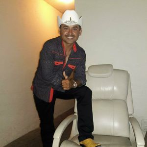 Meet your Posher, Javier